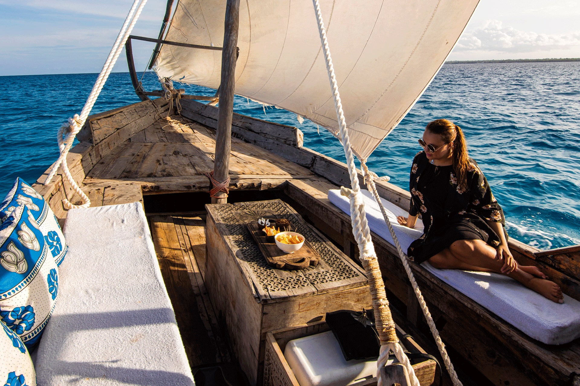 Visit-Stone-Town-City-and-Watch-the-Sunset-On-a-Traditional-Dhow-04